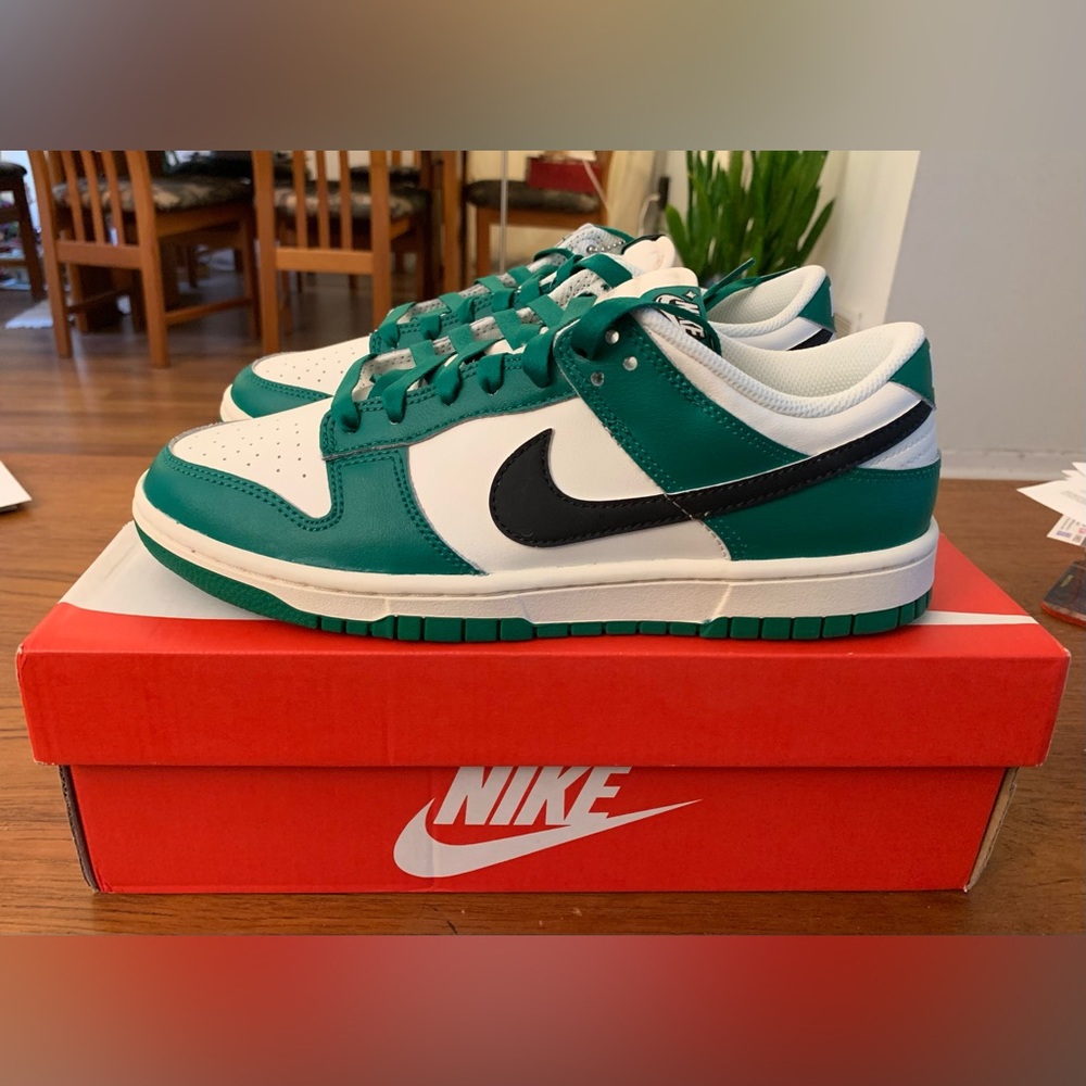 Nike Dunk Low SE Lottery Pack Malachite Green DR9654-100 - Size 7.5 US Men’s DS